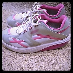 Women's Size 10.5 MBT M Walk Pink 👠👡👒🛍👝👜